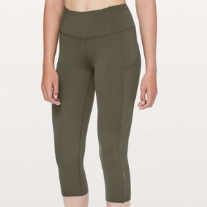 Lululemon Fast and Free Cropped Leggings in Green